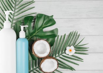 Ini Dia Manfaat Mencampurkan Shampo dan Santan Untuk Kesehatan Rambut