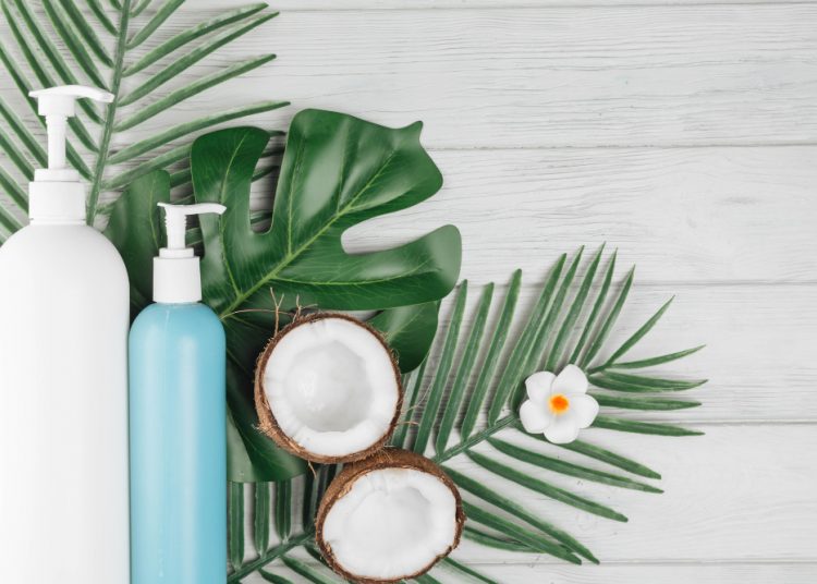 Ini Dia Manfaat Mencampurkan Shampo dan Santan Untuk Kesehatan Rambut