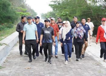 Ciptakan Wisata Bersih, Pemkot Bengkulu Imbau Pengunjung Buang Sampah pada Tempatnya