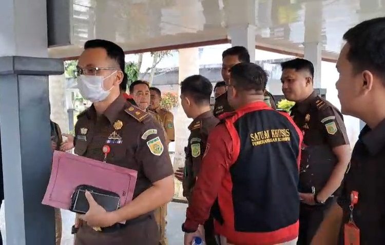 Kejari Rejang Lebong Geledah RSUD, Penyidik Sita Sejumlah Dokumen Penting