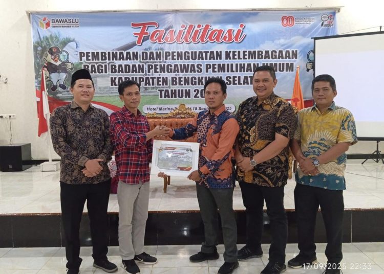 Perkuat Lembaga dan Tingkatkan Pengawasan Pemilu, Bawaslu Bengkulu Selatan Gelar Pembinaan