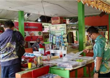 Pastikan PJAS Aman, BPOM Bengkulu Periksa Kantin dan Kader Keamanan Pangan di Sekolah