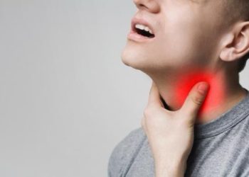 7 Tips Mengatasi Sakit Tenggorokan