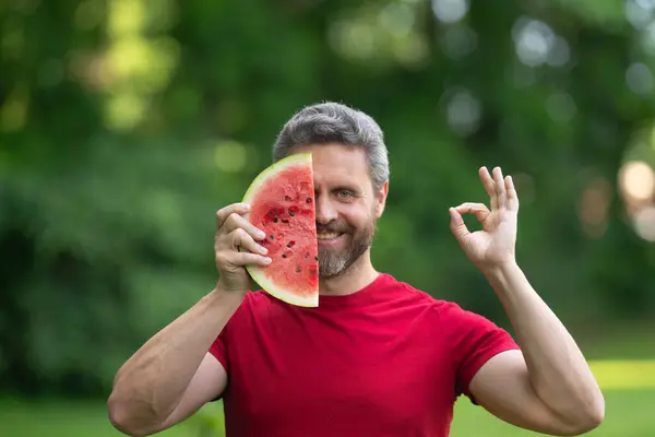 Khasiat Buah Semangka Bagi Pria, Bisa Menjadi Viagra Alami