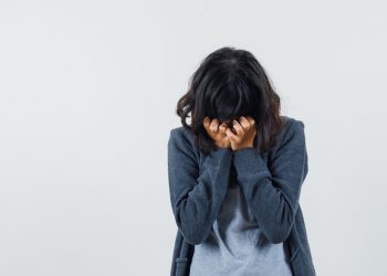 Ketahui Ciri Ciri Seseorang Sedang Mengidap Anxiety Disorder