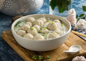 Resep Bakso Ayam Rambutan, Camilan Viral yang Harus Dicoba