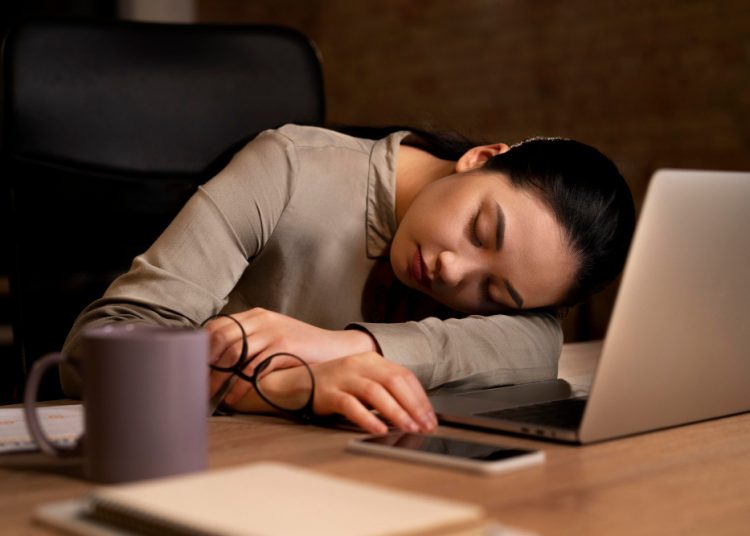 Awas! Microsleep Bisa Terjadi Tanpa Disadari, Ini Bahayanya