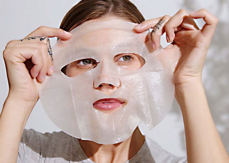 Hati-Hati Memakai Sheet Mask: Manfaat, Risiko, dan Cara Pemakaian yang Benar