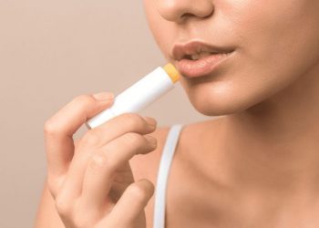Ada yang Lain? Tak Hanya Lipbalm dan Lip serum Ternyata Bibir juga Perlu Lip SPF Loh