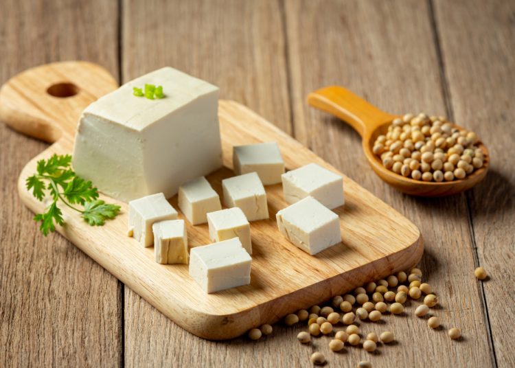 Tahu atau Tofu? Simak Perbedaannya dan Manfaat Kesehatannya