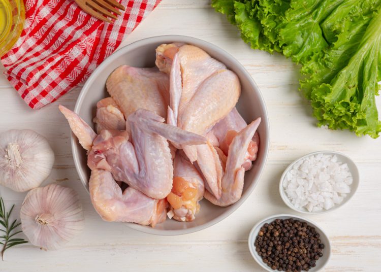 Awas! Simak Ciri-ciri Daging Ayam Tiren dan Cara Membedakannya