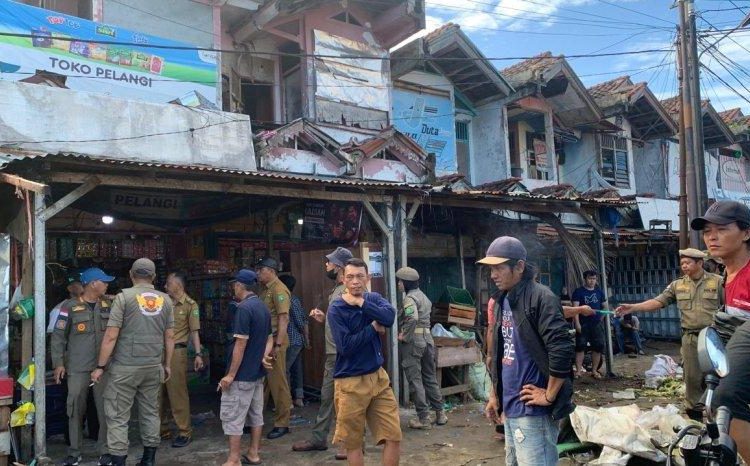 Bengkulu City Government Takes Firm Action: Traders Near Pasar Minggu Must Clear Road Shoulders in One Week