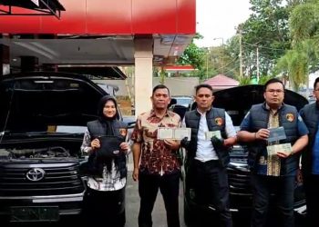 Tipidkor Polda Sita Mobil Innova dan Xenia Milik Tersangka Direktur Perumda Tirta Hidayah Terkait Gratifikasi Penerimaan PHL