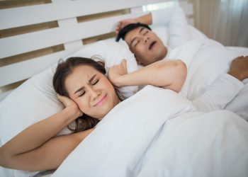 Suami Suka Ngorok Saat Tidur, Begini Cara Untuk Menghilangkan Kebiasaannya