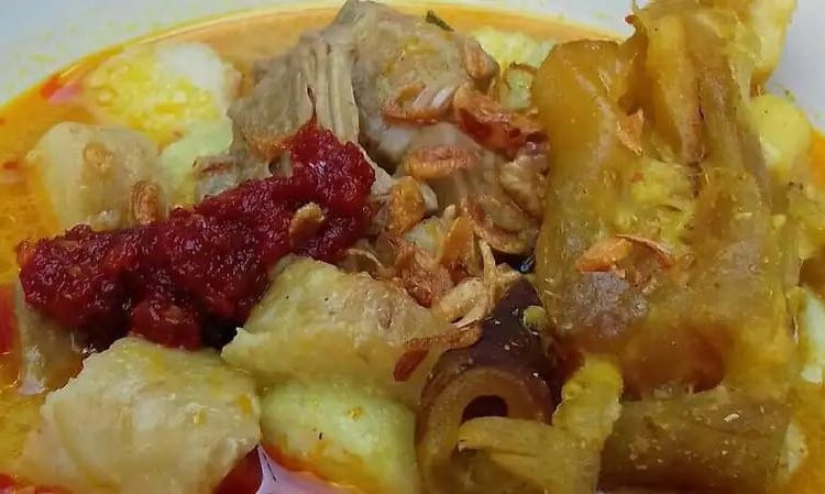 Lontong Tunjang, Kuliner Pagi Khas Bengkulu yang Menggugah Selera