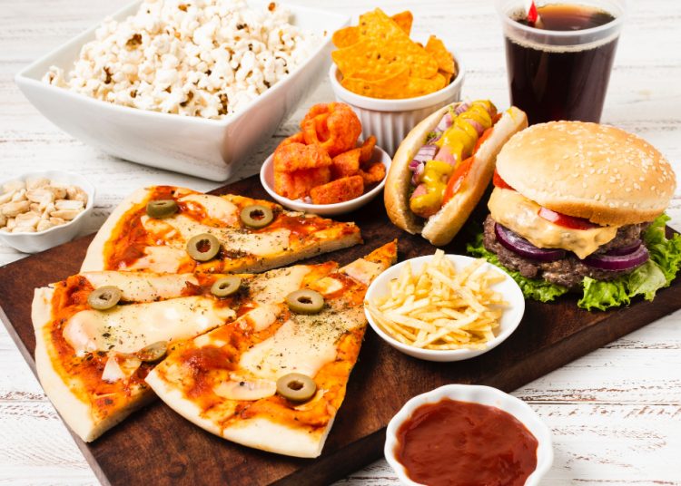 Meski Jadi Pilihan Cepat dan Praktis yang Ada di Bengkulu, Yuk Simak Bahaya Konsumsi Junk Food Berlebihan