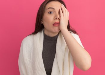 Mata Suka Berair? Inilah 6 Penyebab Mata Berair yang Harus Diatasi