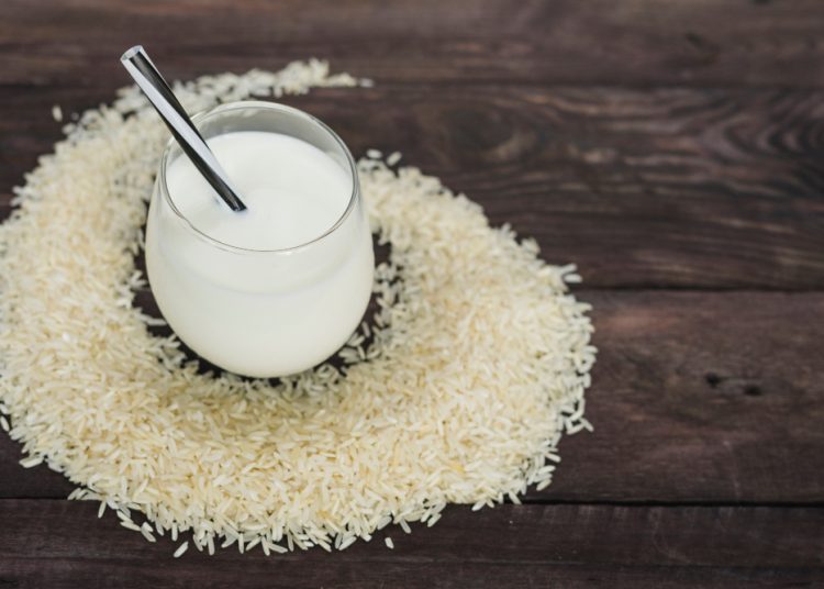 Jangan Keburu Dibuang! Dapatkan 5 Manfaat Air Beras untuk Wajah dan Cara Pengaplikasian