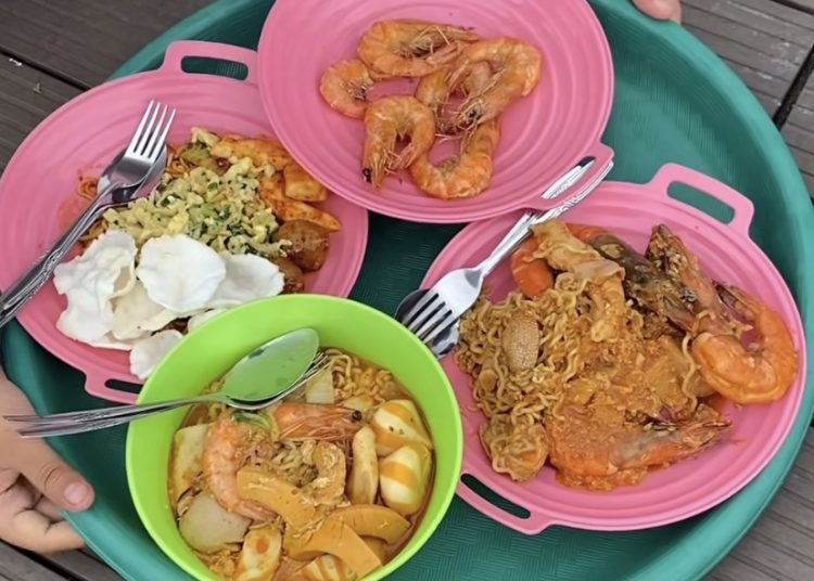 Seblak Prasmanan Aurel: Tempat Makan Viral, Murah Meriah Cuma 15K Ambil Sepuasnya