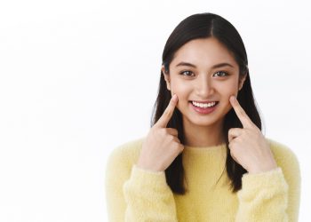 Ini Dia 5 Manfaat Minyak Kelapa untuk Kesehatan Gigi