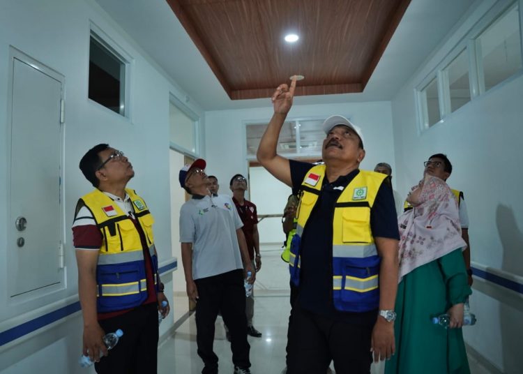Wagub Mian Tinjau Perbaikan Ruang Kesehatan di RSUD M Yunus, Target Awal 2026 Berfungsi