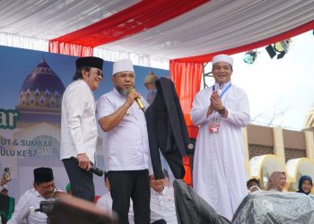 Laku Rp45 Juta, Barang Rhoma Irama Dibeli Gubernur Wagub Hingga Walikota