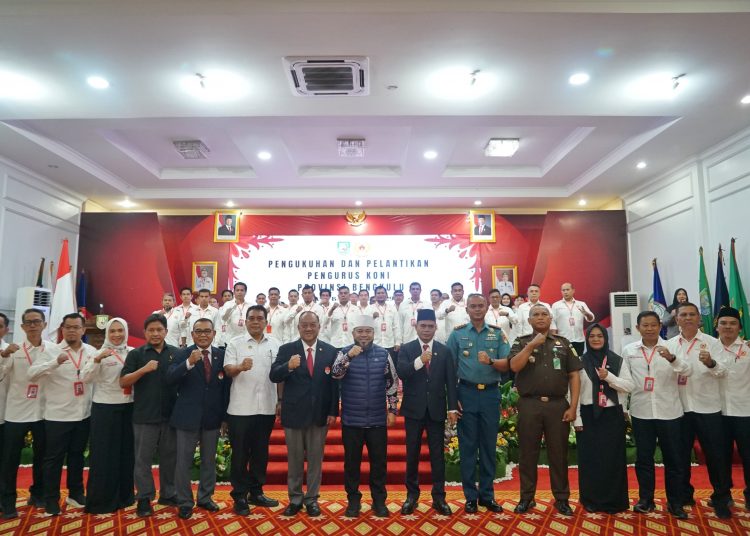Pengurus KONI Dilantik, Gubernur Helmi Tekan Perbaikan Infrastruktur Olahraga di Bengkulu