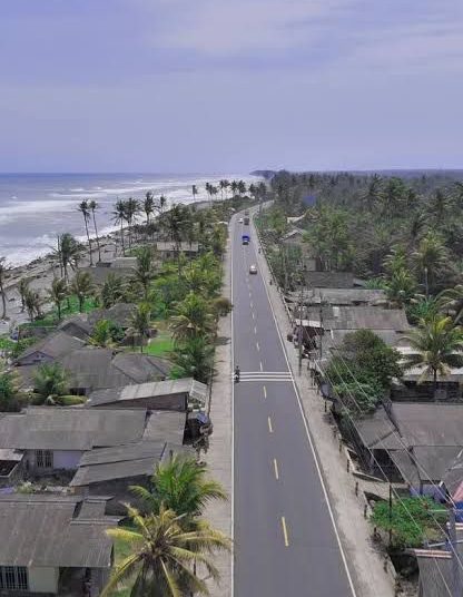 Pantai Ancol Seluma Tawarkan Keindahan Alam yang Masih Alami