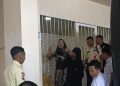 Tak Diizinkan Masuk ke Ruang Sidang Anak Kandung, Ibu Korban Persetubuhan Mengamuk di PN Bengkulu