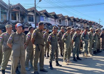 Banyak Pedagang Masih Membandel, Satpol PP Kembali Apel di Pasar Minggu