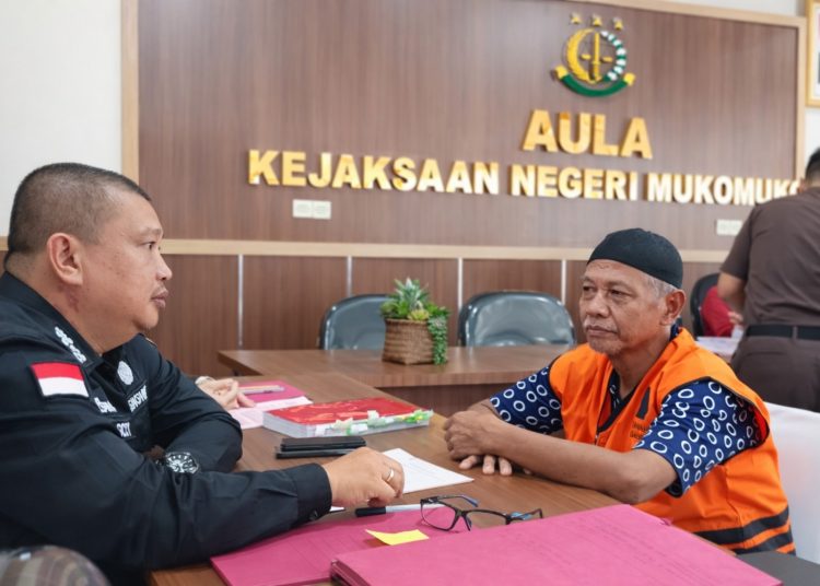 Kasus Perambahan Hutan Bentang Seblat Masuk Meja Hijau, Tiga Tersangka Resmi Dilimpahkan ke Kejari Mukomuko