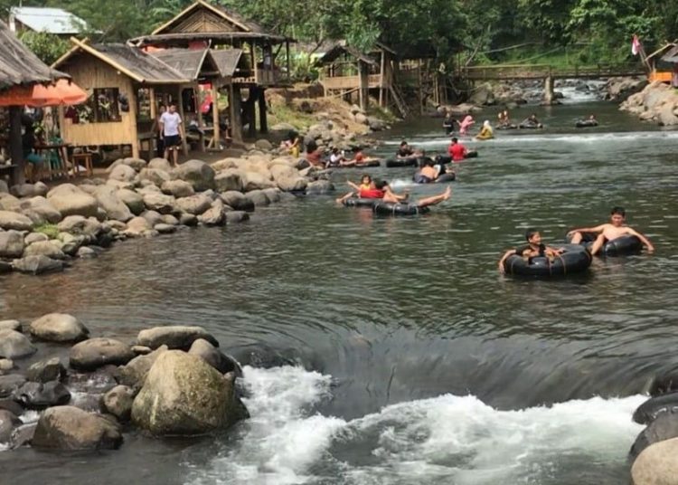 Nikmati Liburan Seru Awal Tahun Bersama di Sungai Trokon, Sumber Kehidupan Masyarakat Sekitar