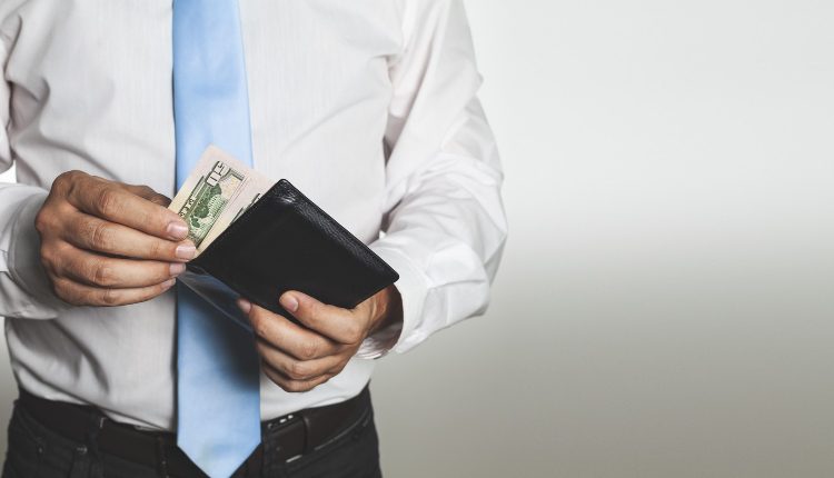 Ustadz Abdul Somad Jelaskan Hukum Istri Ambil Uang Suami Tanpa Izin