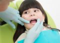 7 Tips Merawat Gigi Balita Agar Tidak Rusak dan Hitam