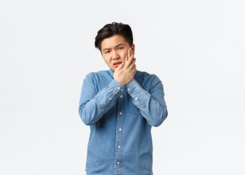 Begini Cara Mengatasi Sakit Gigi Berlubang Alami Tanpa Obat