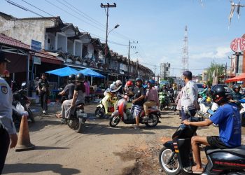 Pemantapan One Way Pasar Minggu, Dishub dan DLH Lakukan Penataan Titik Rawan