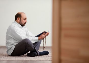 Ingin Dilancarkan dalam Urusan Rezeki, Amalkan Doa Ayat 1000 Dinar Berikut