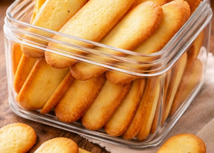 Kue Lidah Kucing, Camilan Tipis Renyah yang Paling Diminati Saat Lebaran