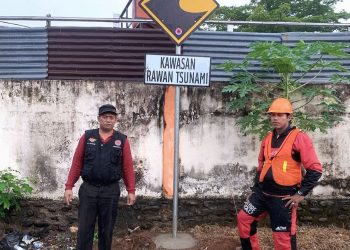 BPBD Kota Bengkulu Pasang Rambu Jalur Evakuasi Tsunami, Warga Diminta Kenali Titik Kumpul Terdekat